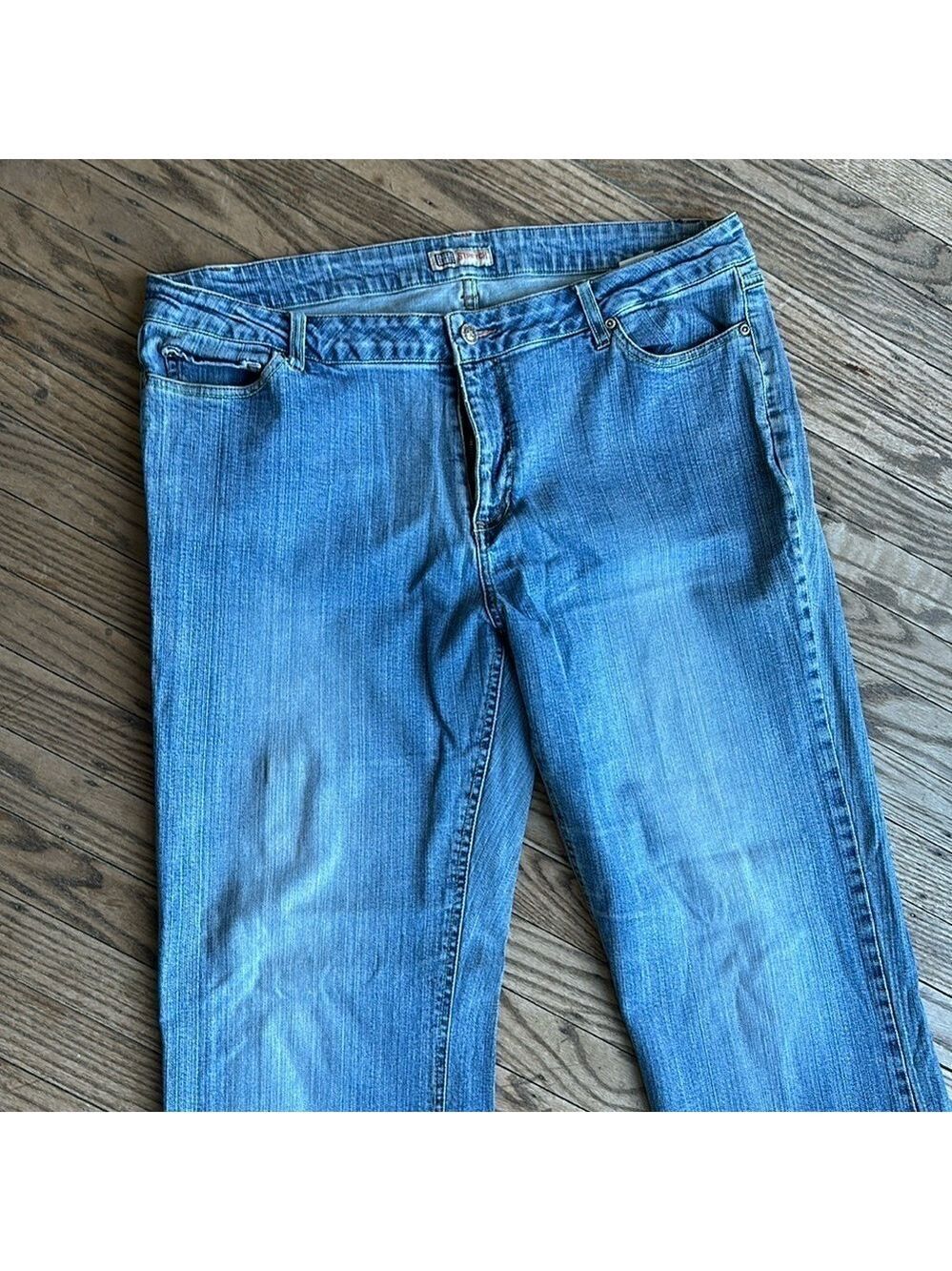Faded glory stretch Plus size Boot Cut medium wash jeans distressed hem 18 EUC